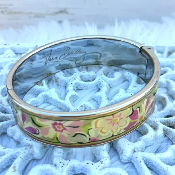 Vera Bradley Jewelry - EUC VERA BRADLEY HINGED BRACELET